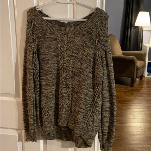 Reitmans sweater - Picture 1 of 3